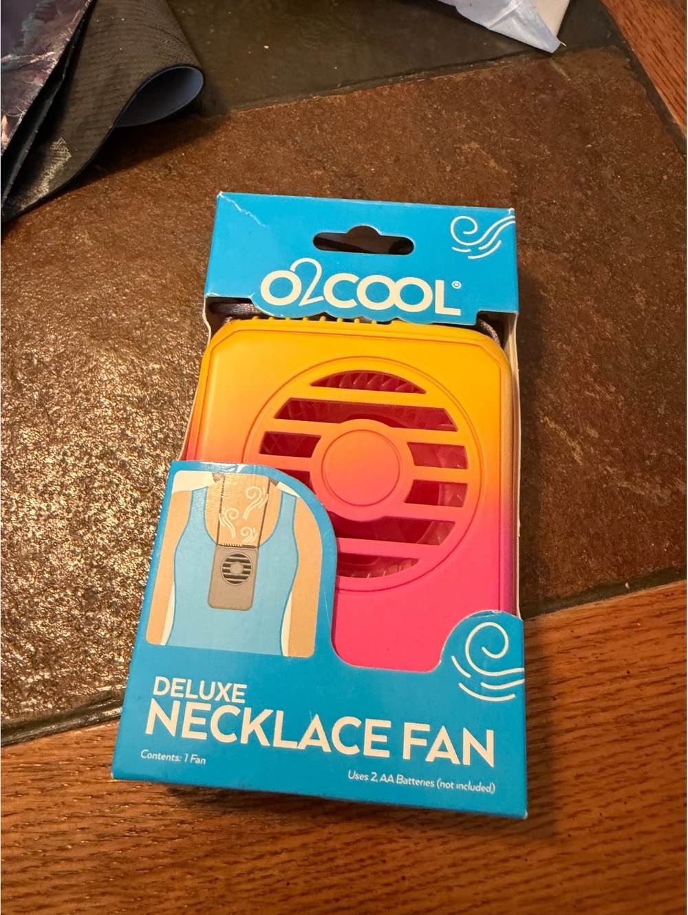 O cooling necklace fan new in box summer heat air conditon